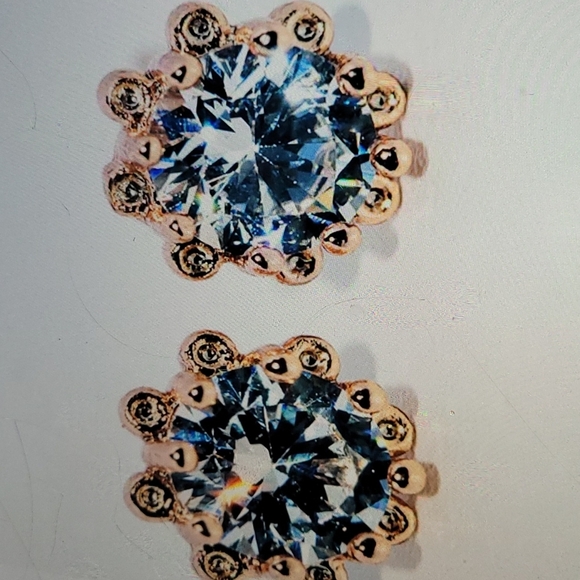 18k Gold Filled CZ stud mini  earrings - Picture 1 of 4
